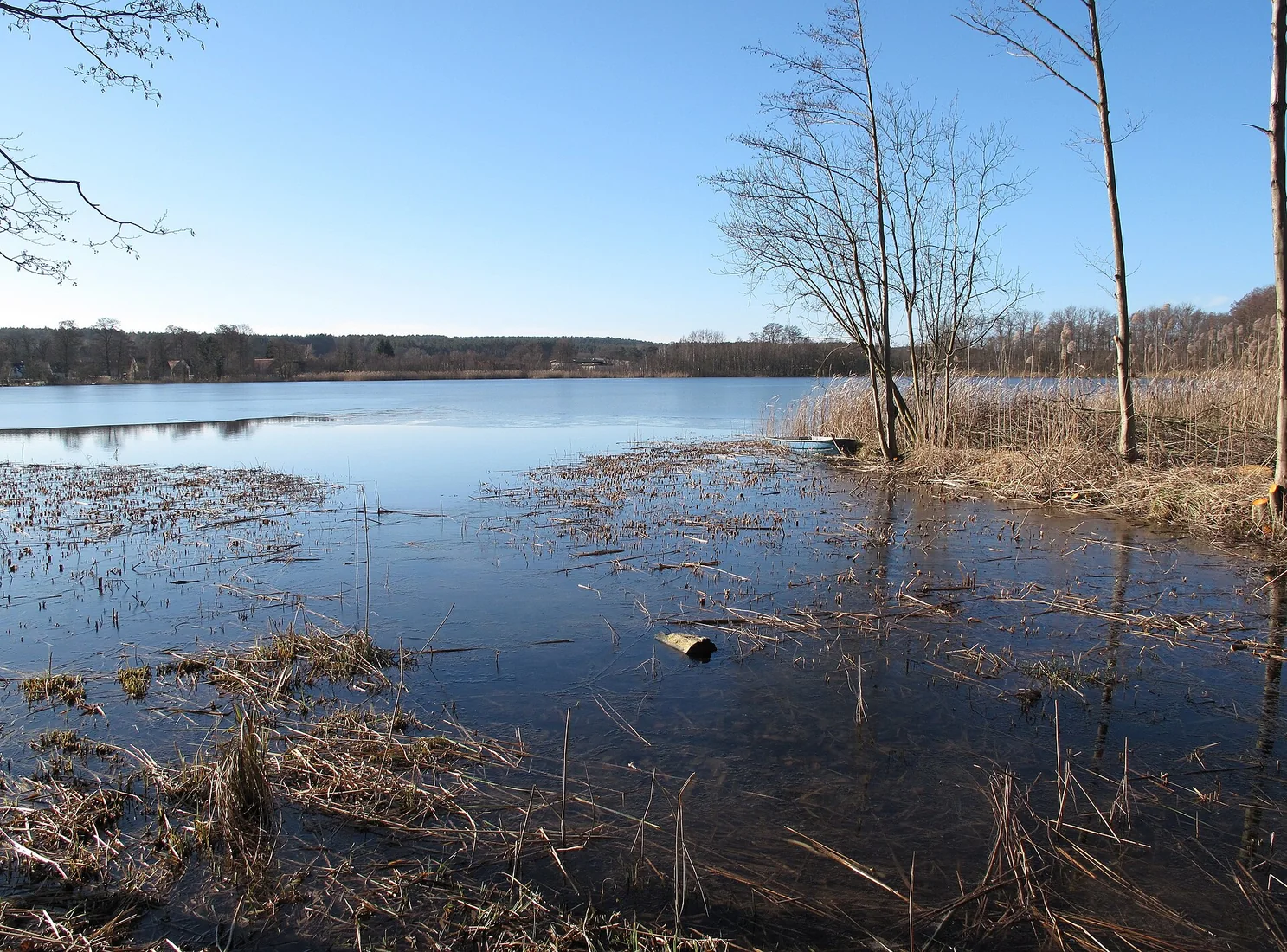 Gutssee im Ortsteil Streganz, Gemeinde Heidesee